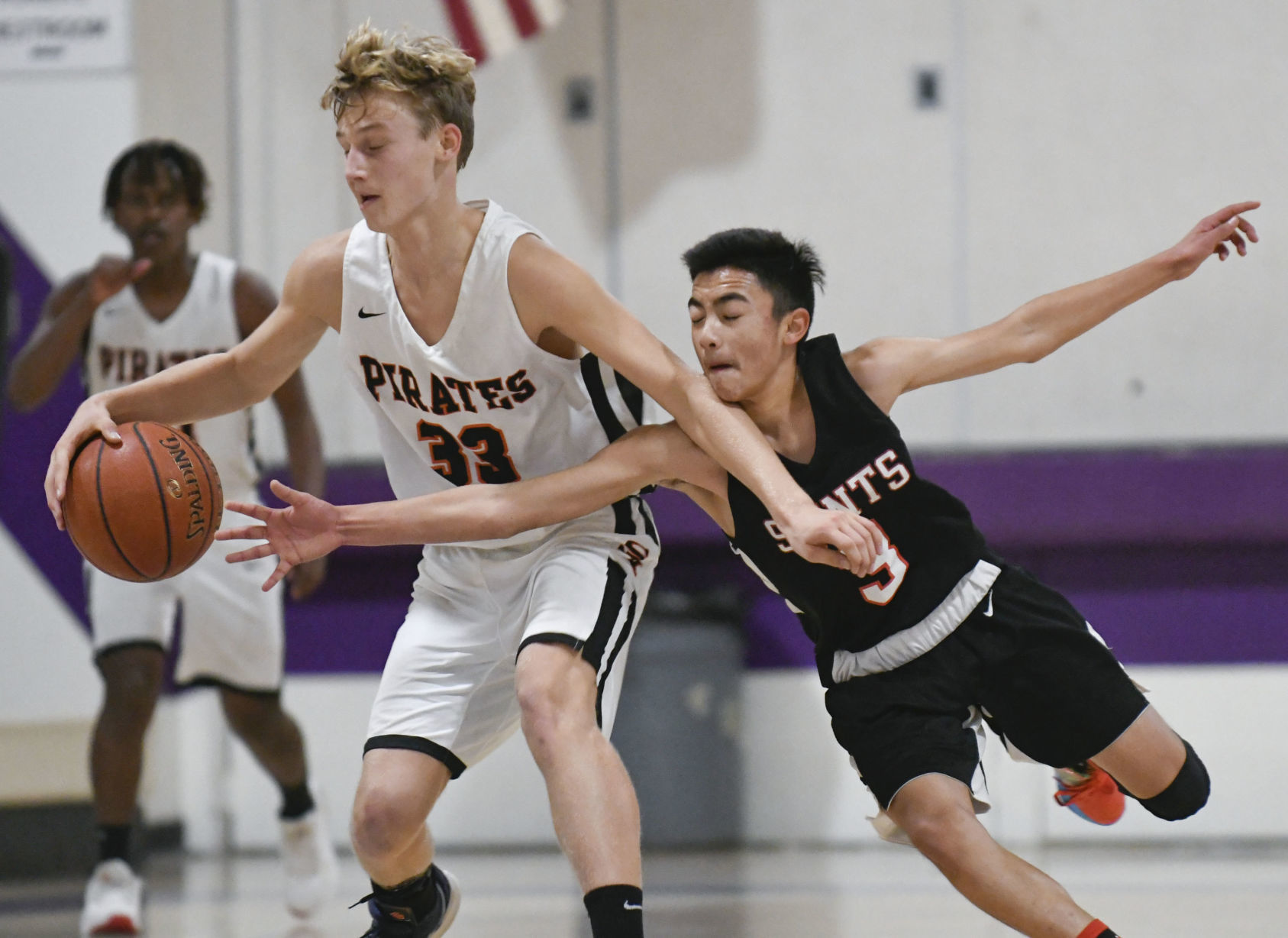 122619 SY SM boys basketball 01.jpg